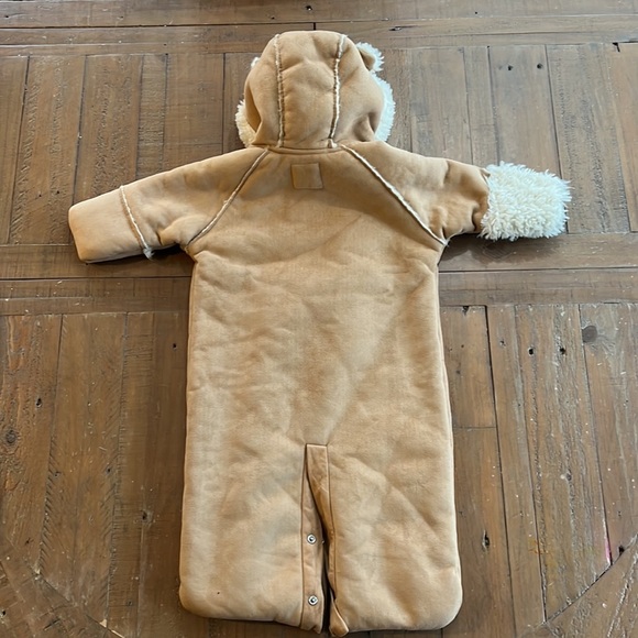 Gap faux suede shearling baby bunting - Picture 8 of 8